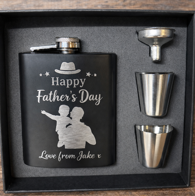 Personalised Father’s Day Hip Flask Gift Set