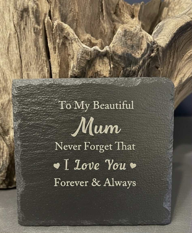 “To My Beautiful Mum” Engraved Slate Plaque – Personalised Mother’s Day Gift (10 × 10 cm)