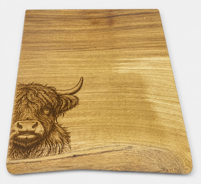 Personalised Live Edge Scottish Oak Serving Board – 40 x 32cm