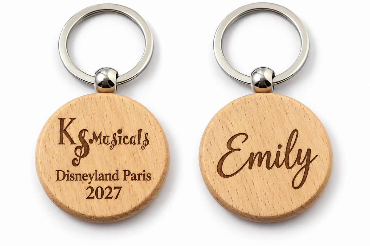 Front and reverse of single keyring included in bundle